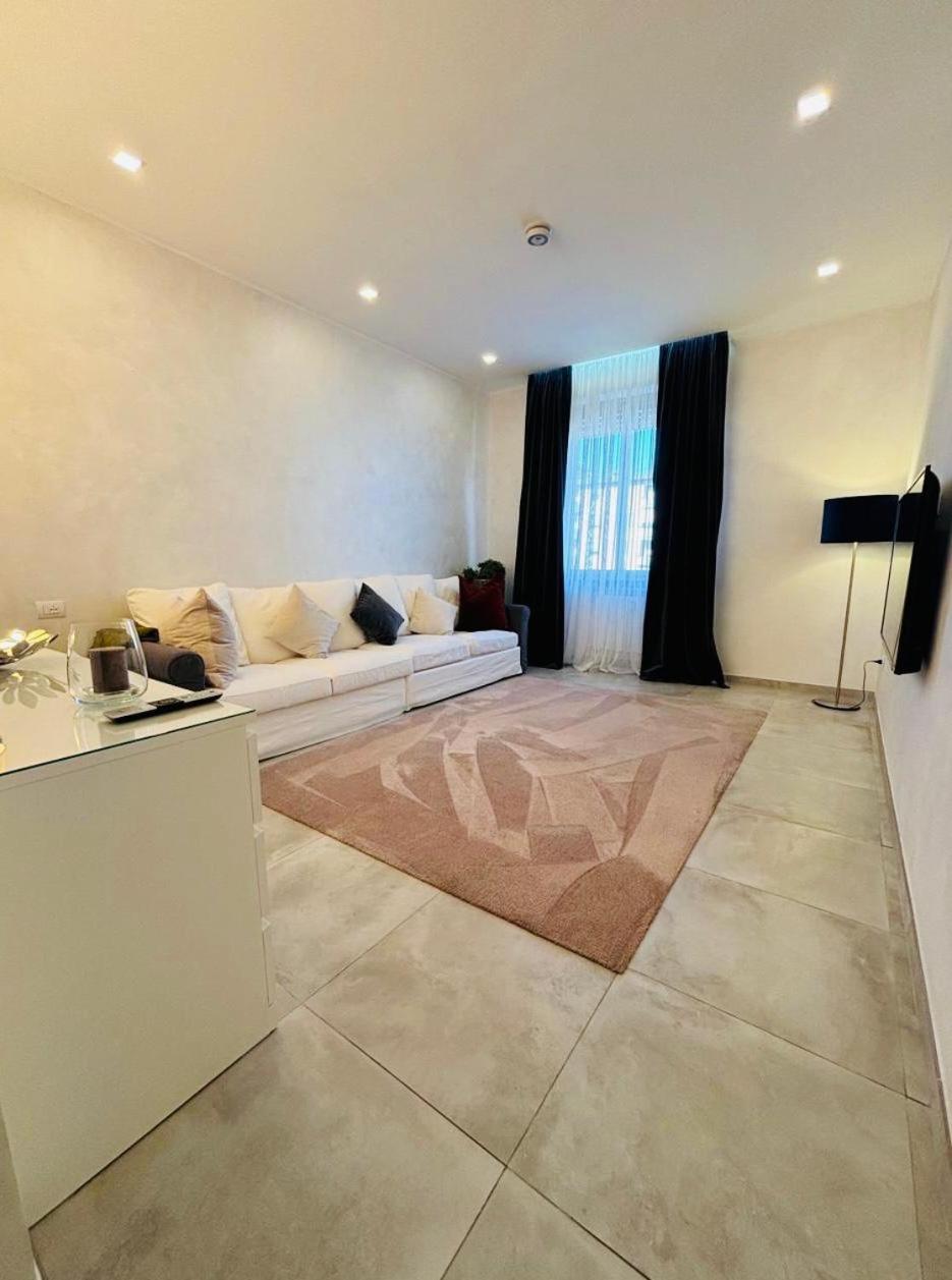 Rifready Apartment Vicino A Aou Careggi, Meyer, Polo Unifi Florence Exterior photo